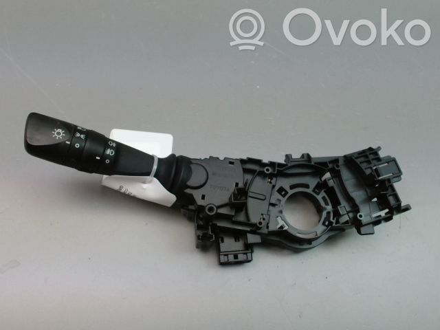 Toyota Auris E180 Interruttore luci