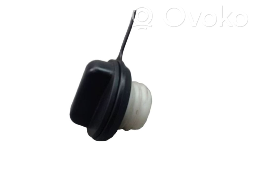 Nissan Juke I F15 Tappo del serbatoio del carburante