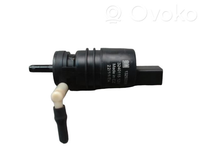 Suzuki Swift II Windscreen/windshield washer pump 
