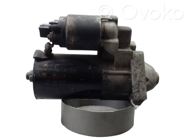 Renault Clio IV Starter motor 