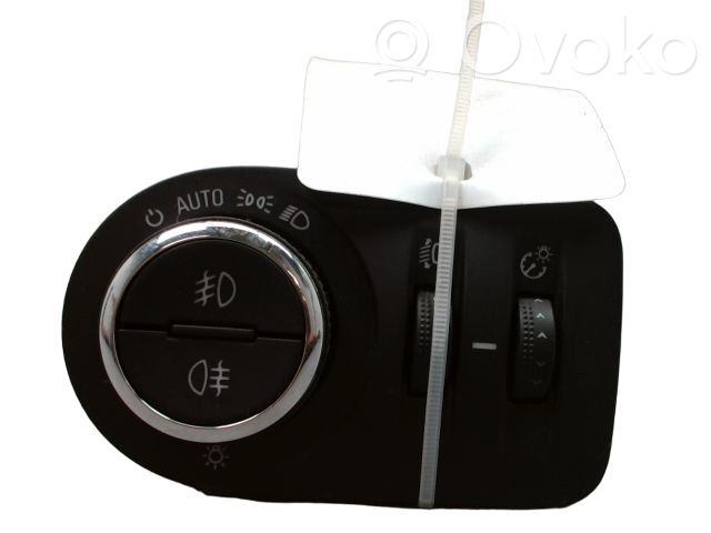 Light switch   13470446,13470446