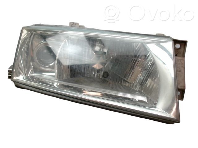 Skoda Octavia Mk3 (5E) Lampa przednia 