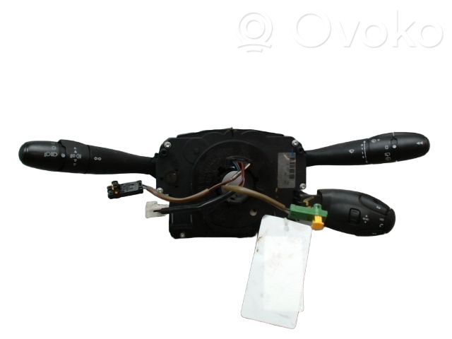 Peugeot 207 Leva/interruttore dell’indicatore di direzione e tergicristallo