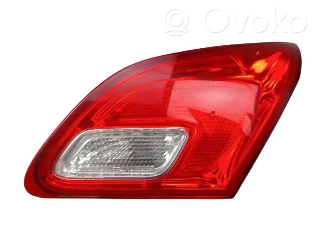 Opel Astra J Luci posteriori del portellone del bagagliaio