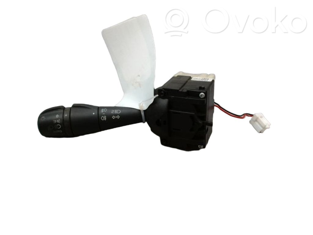 Renault Twingo III Interruptor de luz