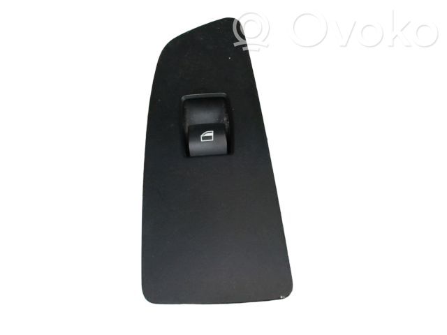 BMW 1 E82 E88 Electric window control switch 