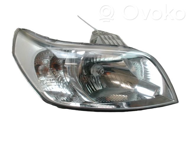 Chevrolet Aveo Lampa przednia 