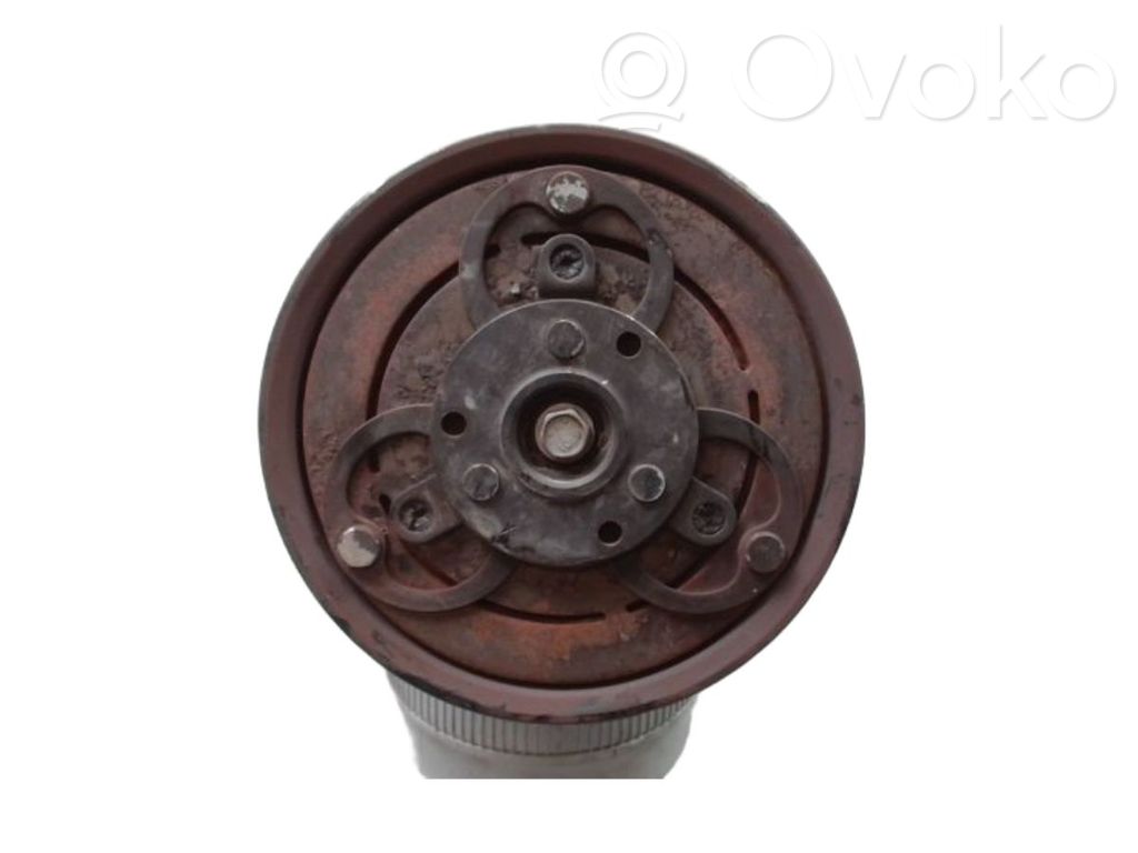 Ilmastointilaitteen kompressorin pumppu (A/C)   926009154R,108917,12151,134179,134179R,320104,40430310,510945,700510945,813256,8201025121,852614N,8610607,92052088,926000105R,926009154R,970106,ACP01044,CC0537,K12151,RTK495,Z0014345A