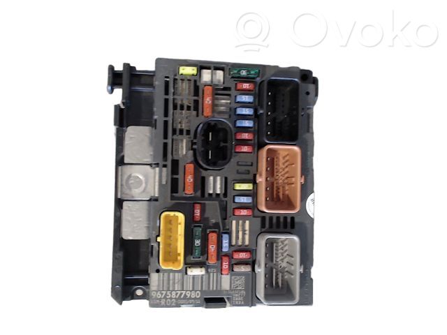 Peugeot 3008 I Modulo fusibile 