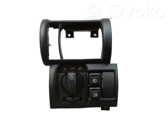 Light switch   90213283,01240126,04708,090213283,0916075,1240056,1240126,1296100100,150098810,202169,40904708,500089,6148900010,90213283,90437312,V40802406