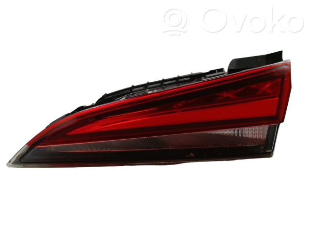 Lampy tylnej klapy bagażnika   658945094,658945094