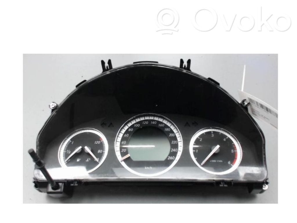 Mercedes-Benz C W204 Vitezometru (grup de instrumente)