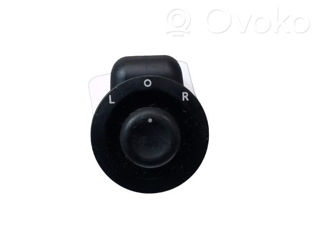 Chrysler PT Cruiser Wing mirror switch 
