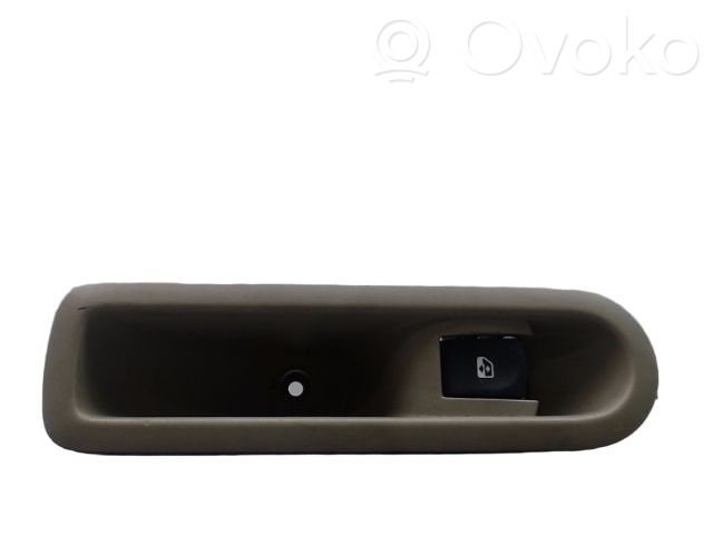 Peugeot 206 Electric window control switch 