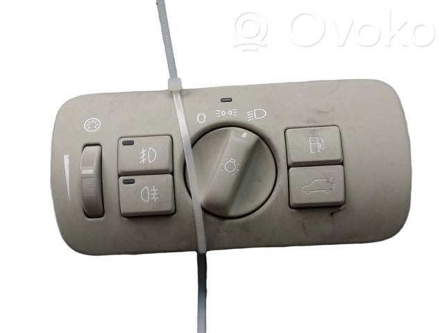Interruptor de luz   31443853,30739422,31443853