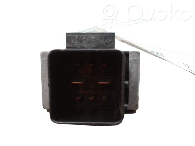 Dacia Sandero II Glow plug pre-heat relay 
