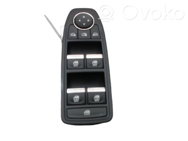 Renault Megane E-Tech Electric window control switch 