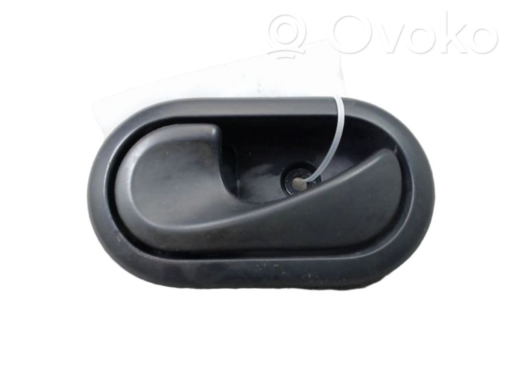 Manecilla interna puerta delantera   8200733848,125057,55830,8200606890,8200733848,DA2208622