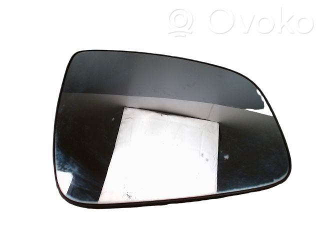 Dacia Sandero Sivupeilin lasi 
