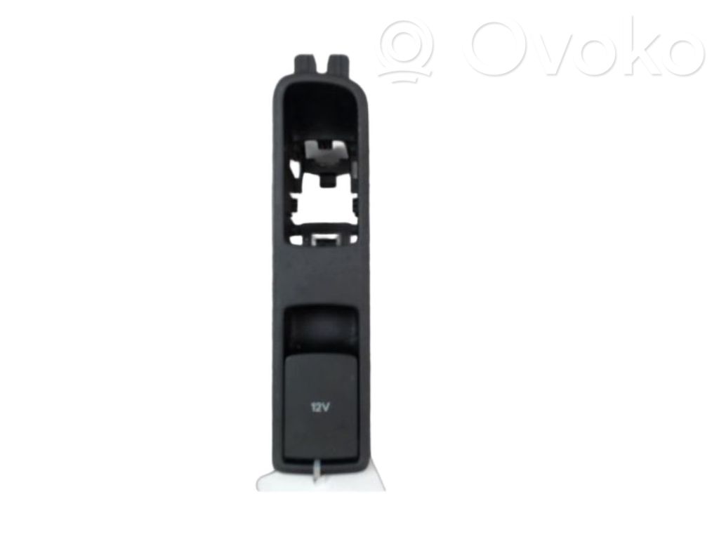 Presa 12V (anteriore)