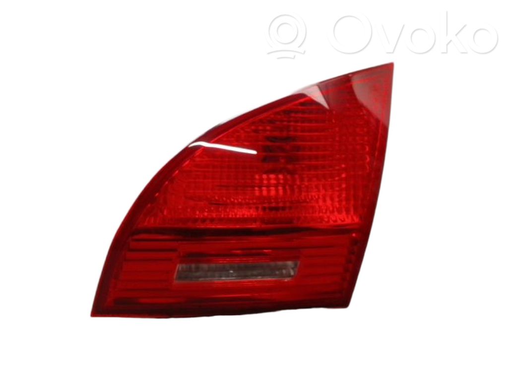 KIA Venga Lampy tylnej klapy bagażnika 