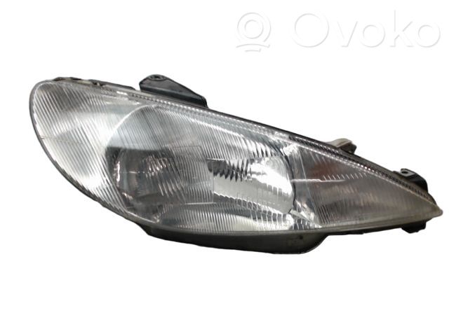 Peugeot 206 Lampa przednia 