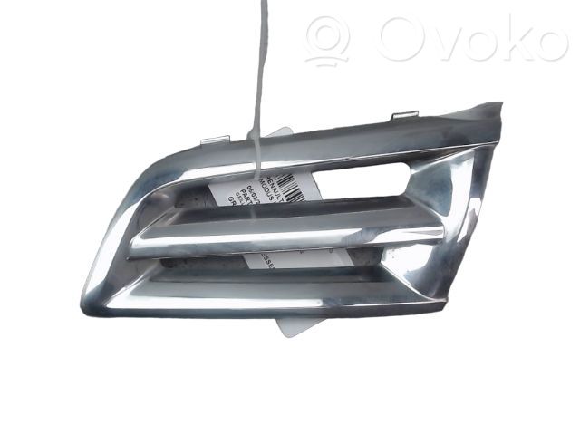 Renault Modus Front bumper upper radiator grill 