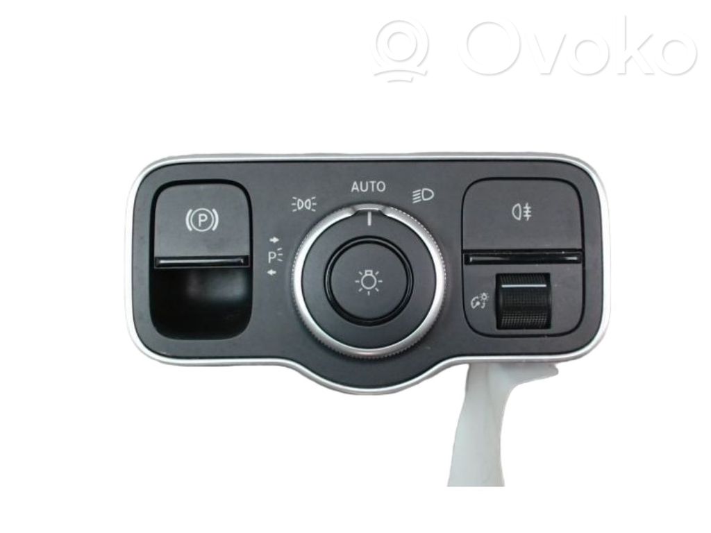 Mercedes-Benz A W177 Interruttore luci