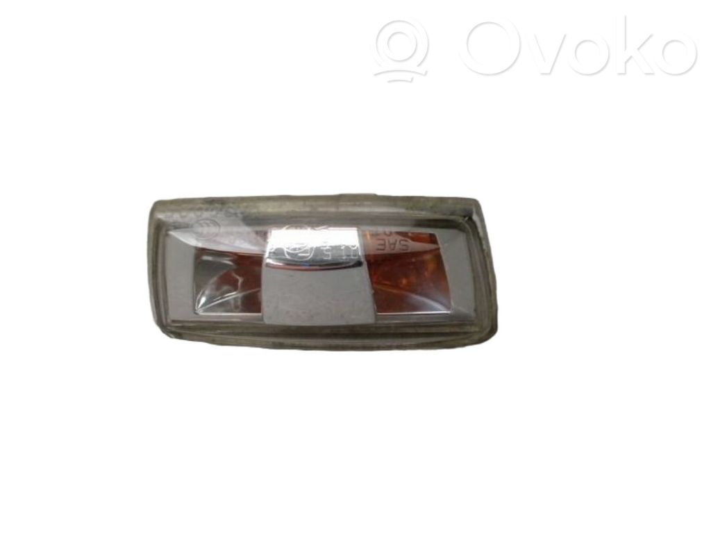 Opel Corsa E Indicatore di direzione del parafango anteriore