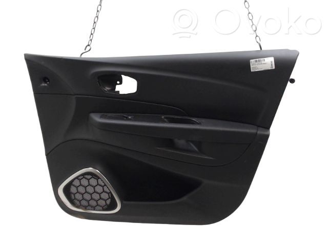 Renault Captur Etuoven verhoilu 