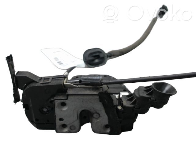 Renault Captur Front door lock 