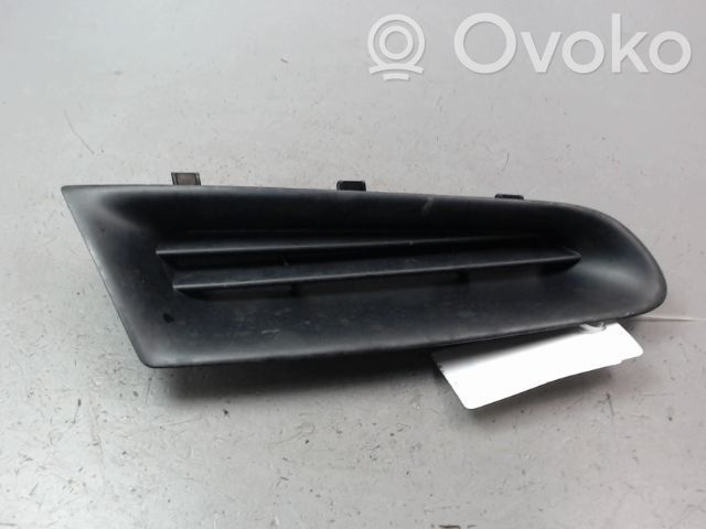 Renault Clio III Grotelės viršutinės 