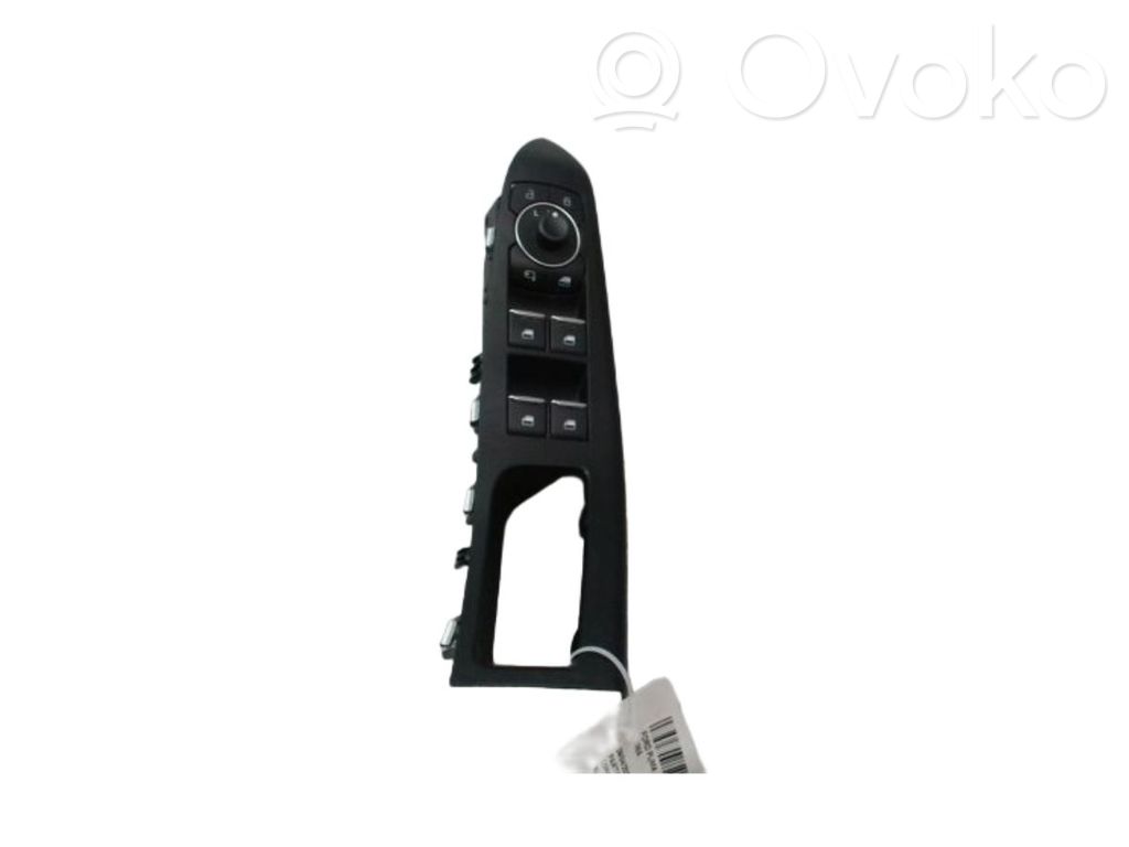 Electric window control switch   2557769,2557769