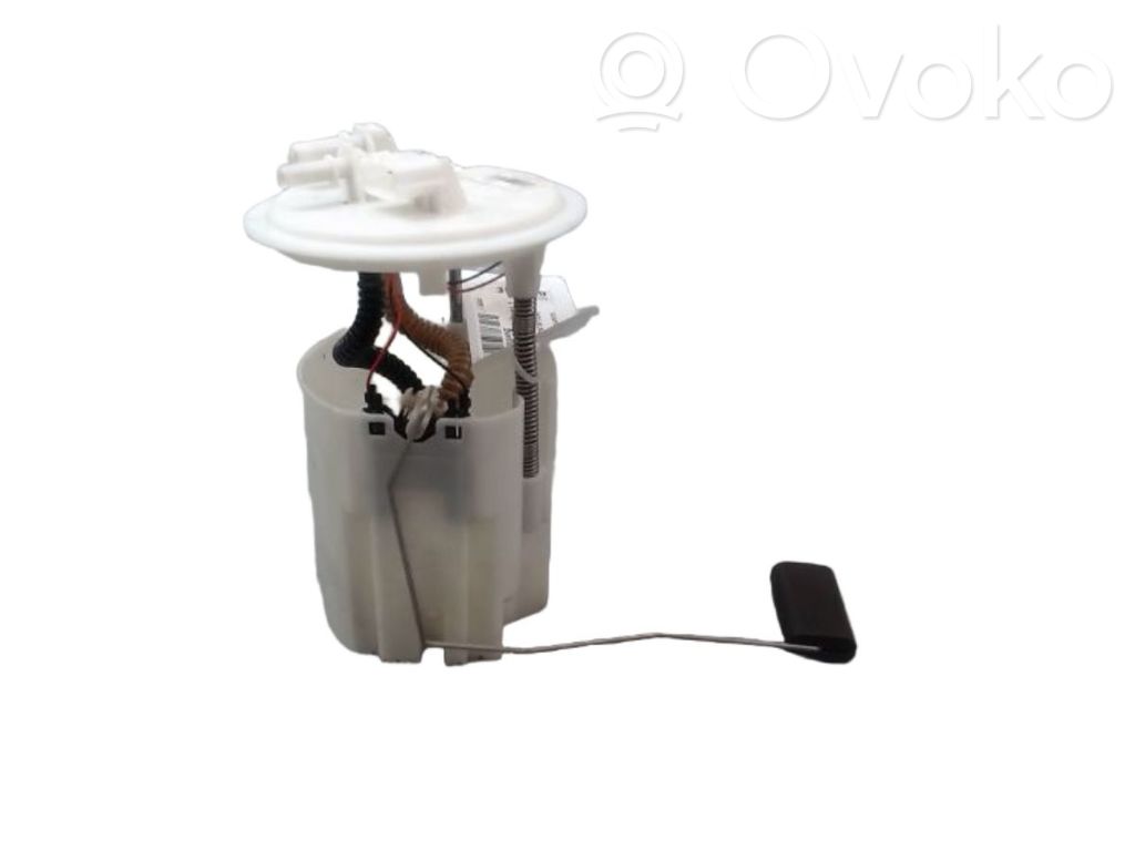 Bomba interna de combustible   172020033R,172020033R