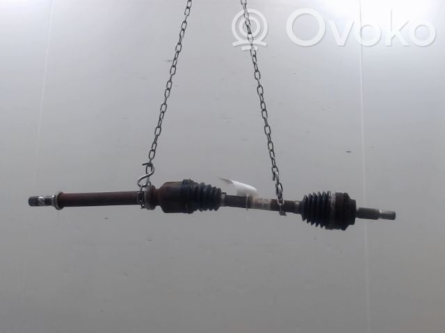 Renault Clio II Front driveshaft