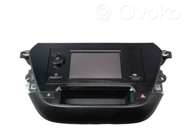 Opel Corsa F Panel / Radioodtwarzacz CD/DVD/GPS 