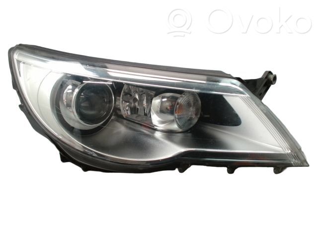Volkswagen Tiguan Lampa przednia 