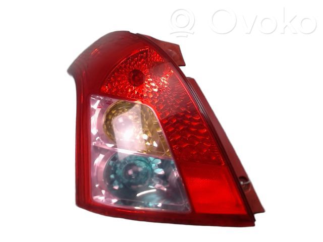 Suzuki Swift I Lampă spate în caroserie 