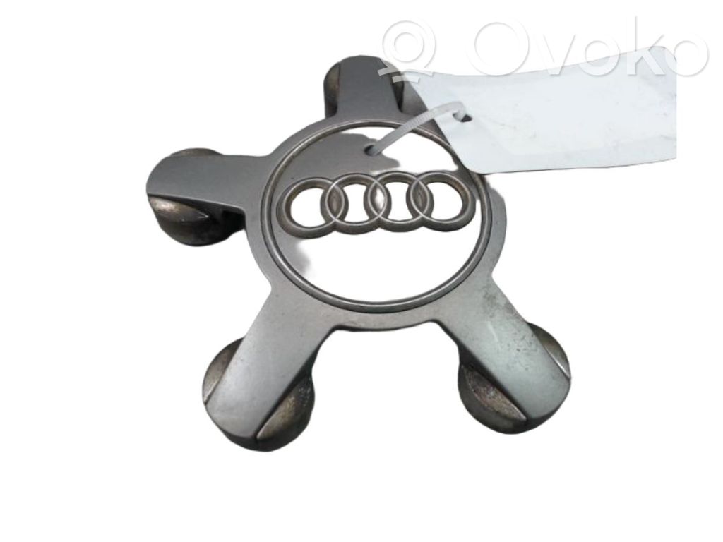 Audi A5 8T 8F Capac roată original
