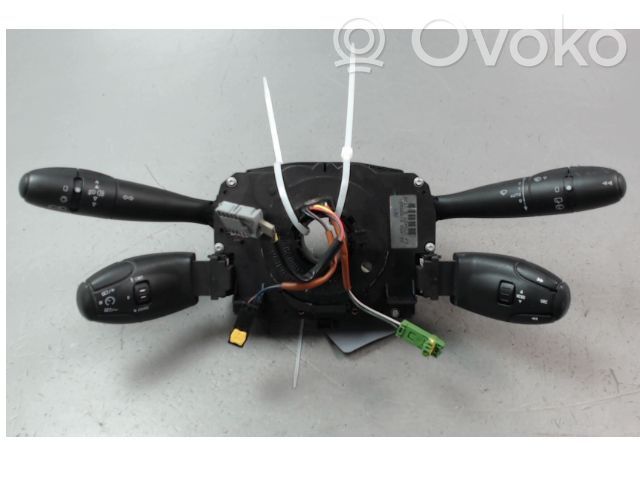 Peugeot 407 Leva/interruttore dell’indicatore di direzione e tergicristallo 
