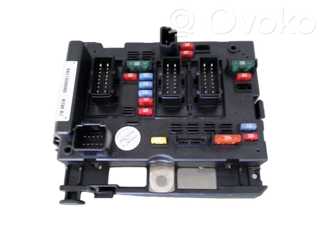 Peugeot 206 Module de fusibles 