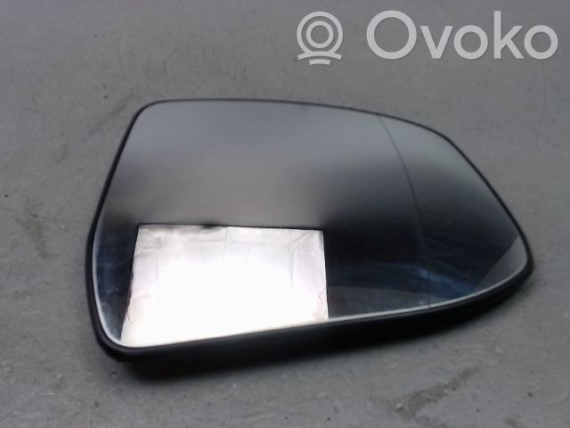 Ford Focus Sivupeilin lasi