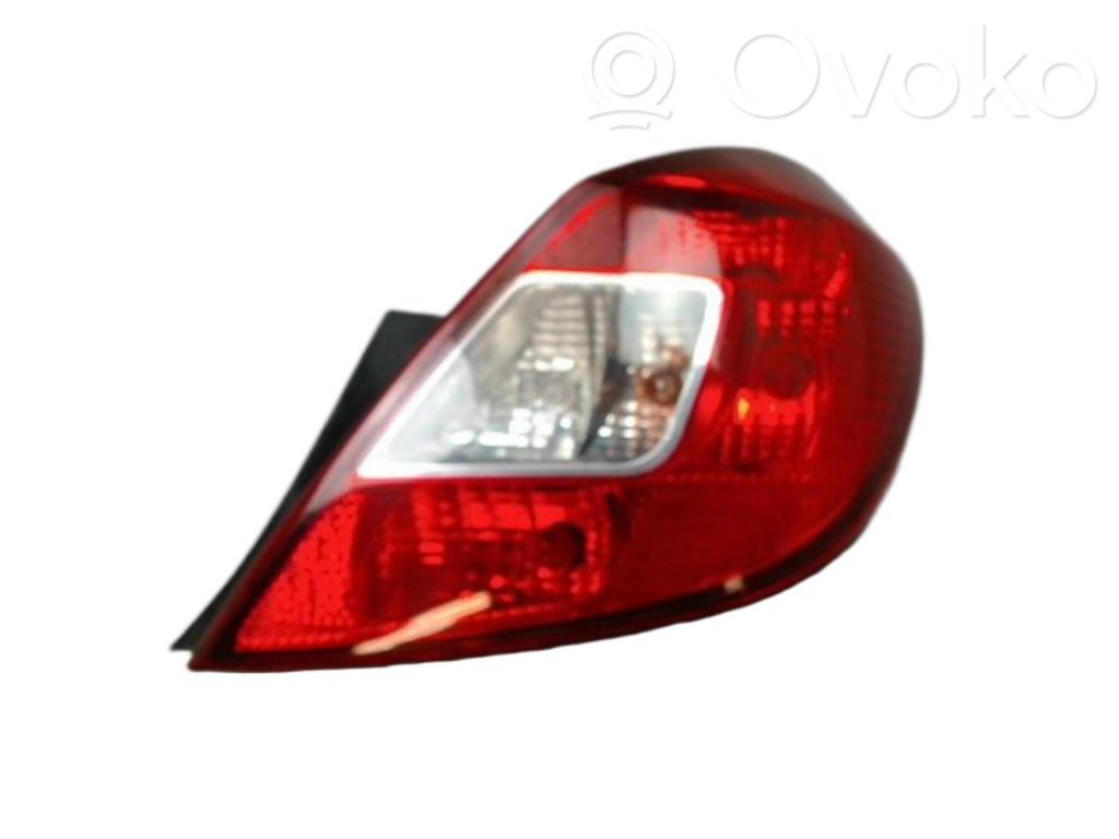 Opel Corsa D Lampă spate în caroserie 
