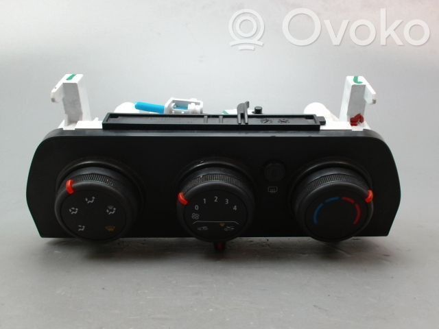 Dacia Sandero III Unitate control climatizare 