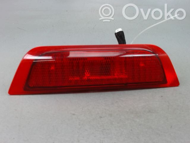 Nissan Micra Luce d’arresto centrale/supplementare