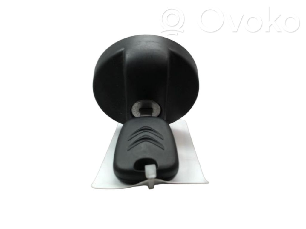 Citroen DS3 Tappo del serbatoio del carburante