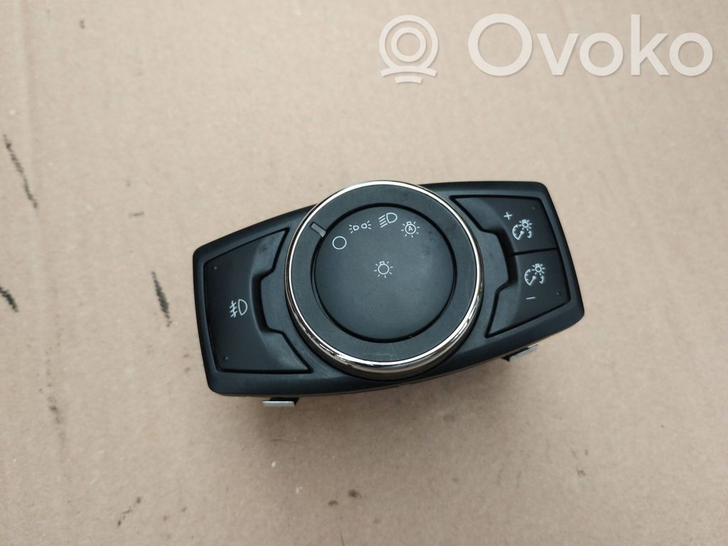 Ford Ecosport Light switch 