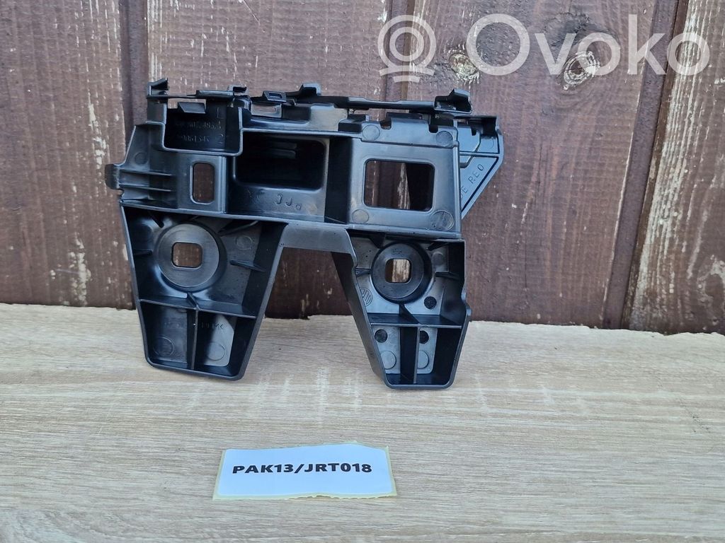 Volkswagen PASSAT B8 Uchwyt / Mocowanie zderzaka tylnego 