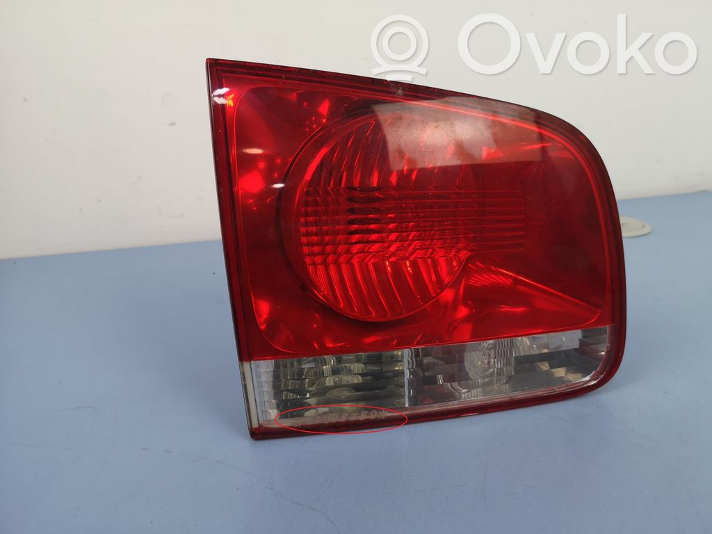 Volkswagen Touareg I Tailgate rear/tail lights 