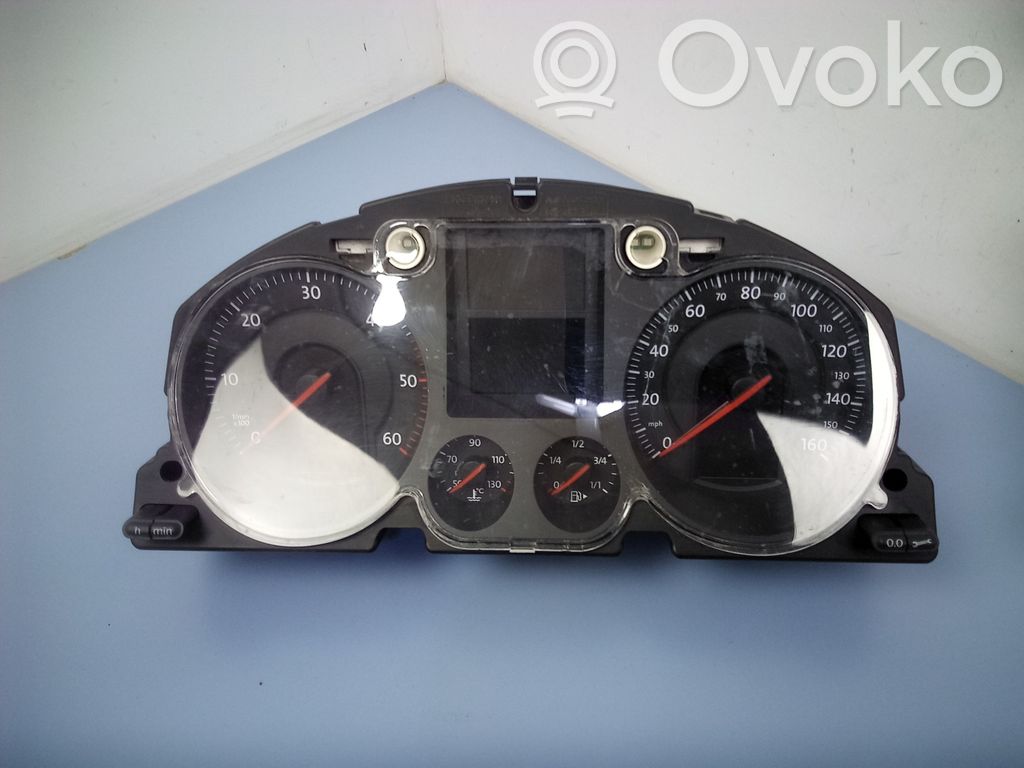 Volkswagen PASSAT B6 Speedometer (instrument cluster) 